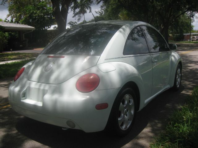 Volkswagen New Beetle 2002 photo 7