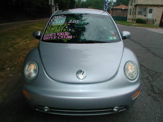 Volkswagen New Beetle 2002 photo 1