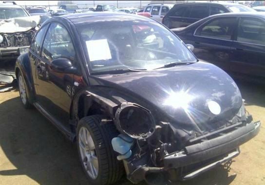 Volkswagen New Beetle 2002 photo 1