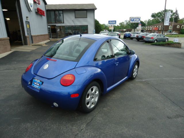 Volkswagen New Beetle 2002 photo 22