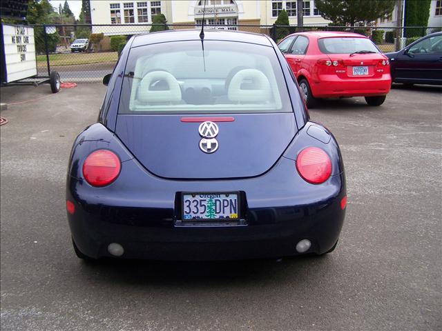 Volkswagen New Beetle 2002 photo 4