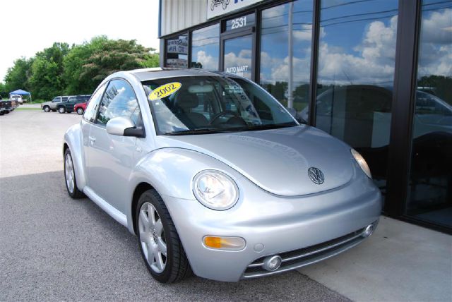 Volkswagen New Beetle 2002 photo 2