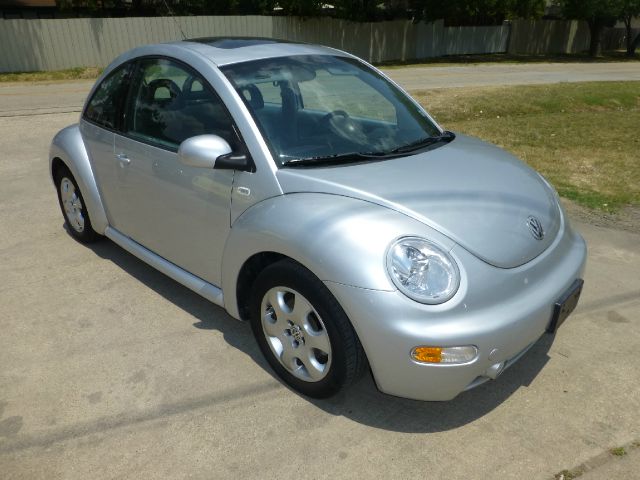 Volkswagen New Beetle 2002 photo 2