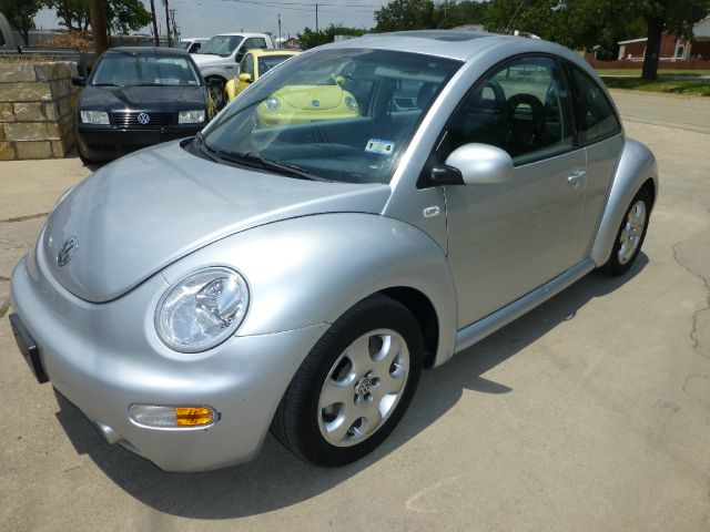 Volkswagen New Beetle 2002 photo 4