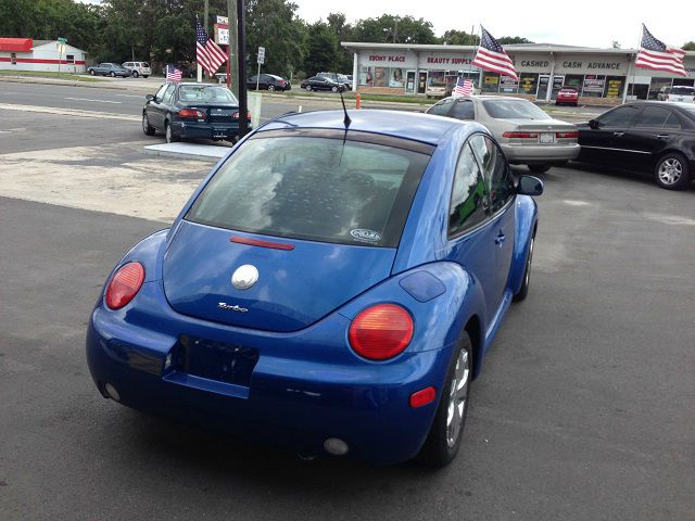 Volkswagen New Beetle 2003 photo 4