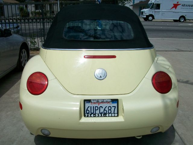 Volkswagen New Beetle 2003 photo 4