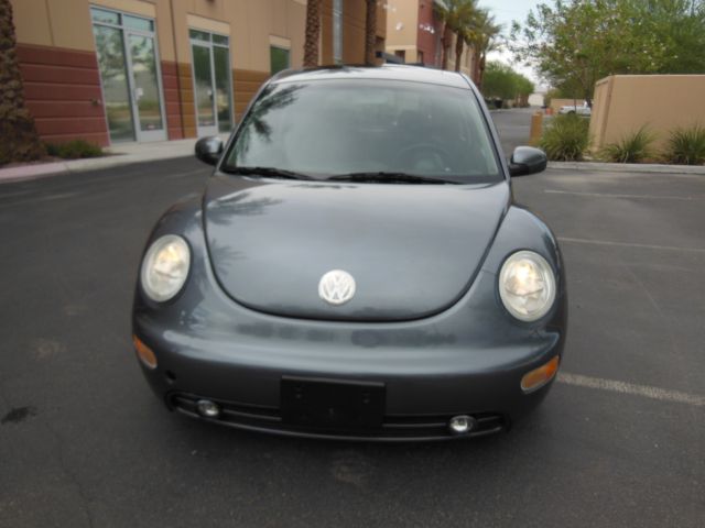 Volkswagen New Beetle 2003 photo 4