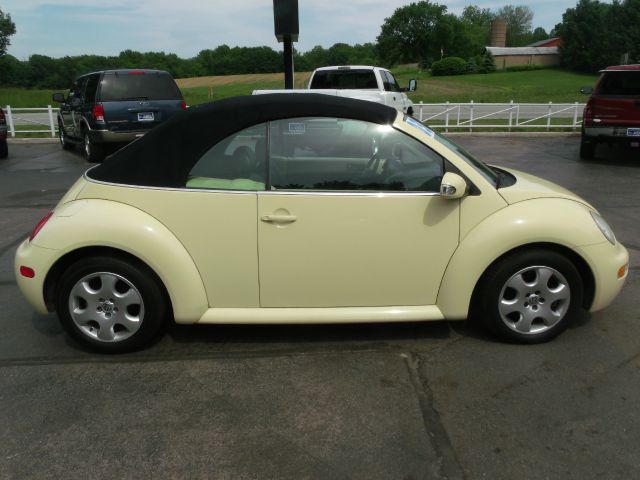 Volkswagen New Beetle 2003 photo 8