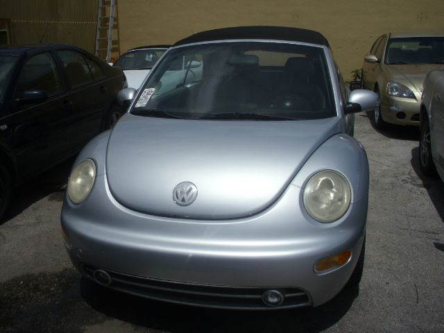 Volkswagen New Beetle 2003 photo 3