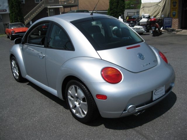 Volkswagen New Beetle 2003 photo 5