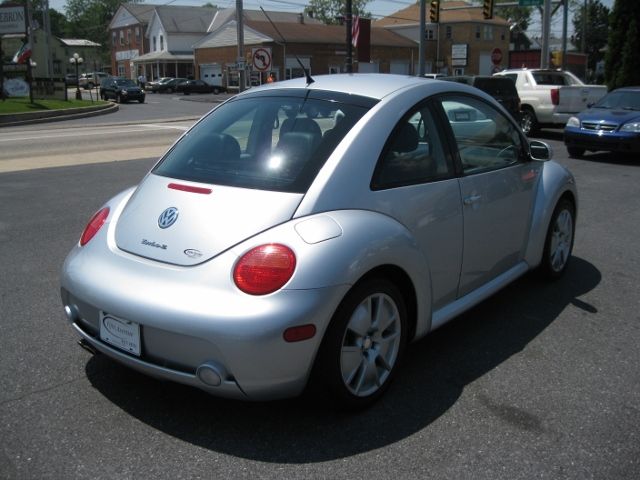 Volkswagen New Beetle 2003 photo 7