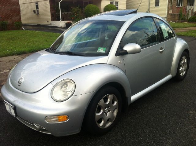 Volkswagen New Beetle 2003 photo 3