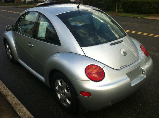 Volkswagen New Beetle 2003 photo 4