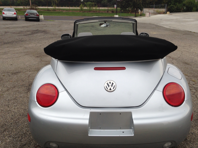 Volkswagen New Beetle 2003 photo 4