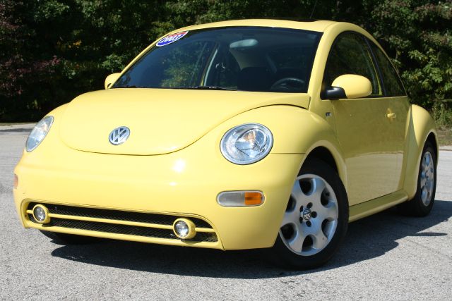 Volkswagen New Beetle 2003 photo 1