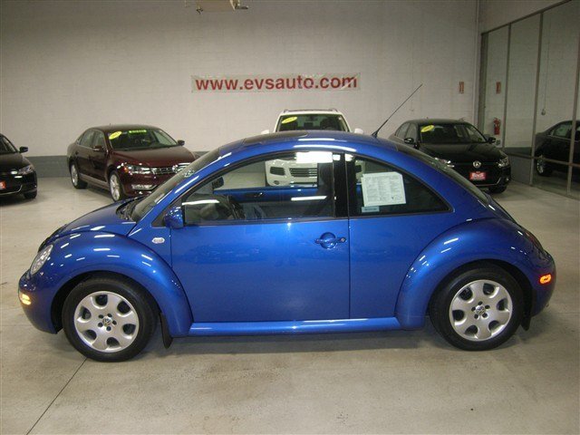 Volkswagen New Beetle 2003 photo 1