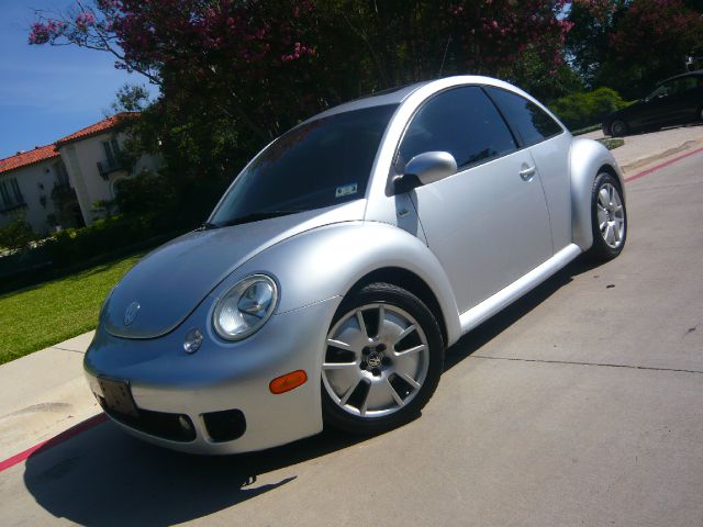 Volkswagen New Beetle 2003 photo 3