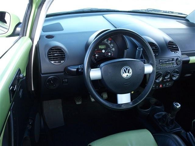 Volkswagen New Beetle 2003 photo 5