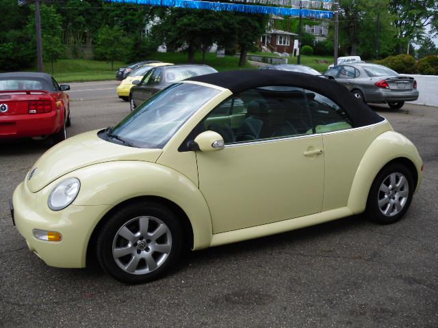 Volkswagen New Beetle 2003 photo 4