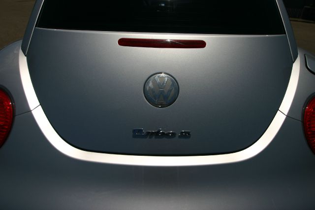 Volkswagen New Beetle 2003 photo 13