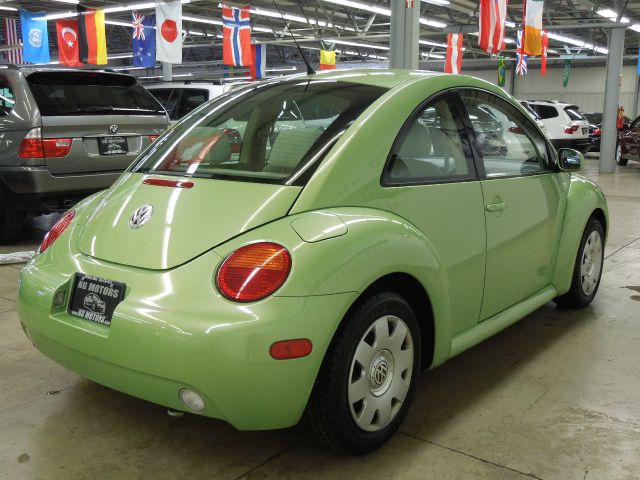 Volkswagen New Beetle 2003 photo 3