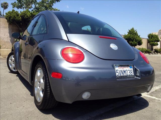 Volkswagen New Beetle 2003 photo 11