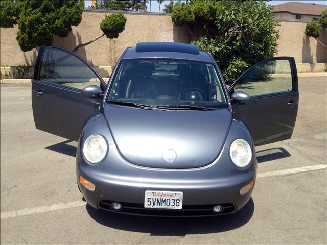 Volkswagen New Beetle 2003 photo 19