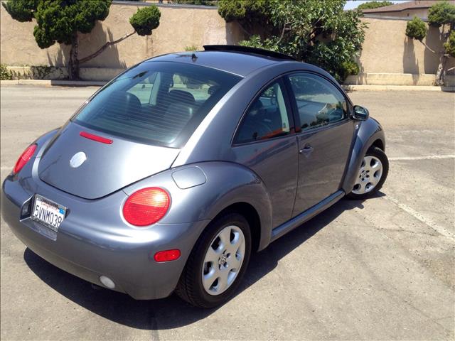 Volkswagen New Beetle 2003 photo 8