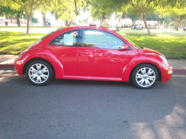 Volkswagen New Beetle 2003 photo 4