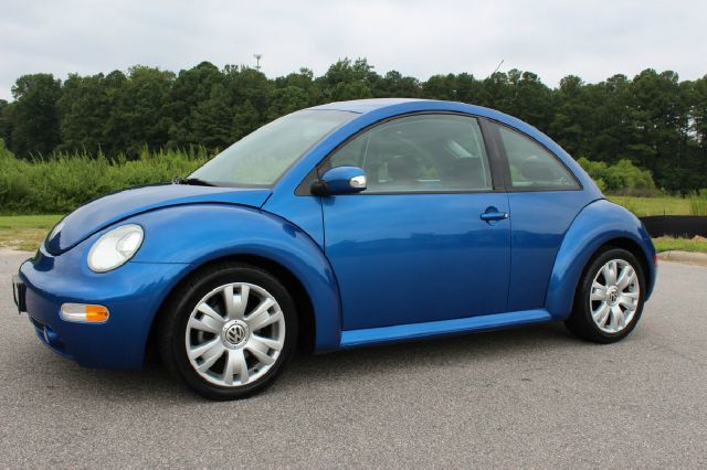 Volkswagen New Beetle Sport\ Hatchback