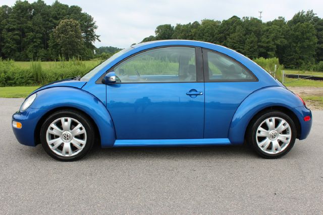 Volkswagen New Beetle 2003 photo 2