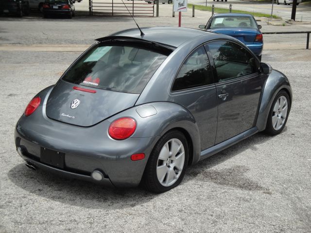 Volkswagen New Beetle 2003 photo 1