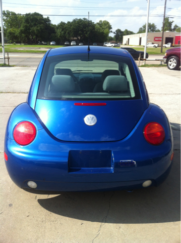 Volkswagen New Beetle 2003 photo 3