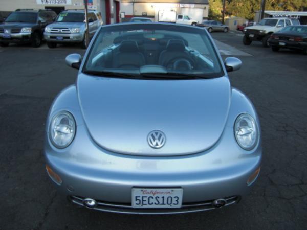 Volkswagen New Beetle 2003 photo 1