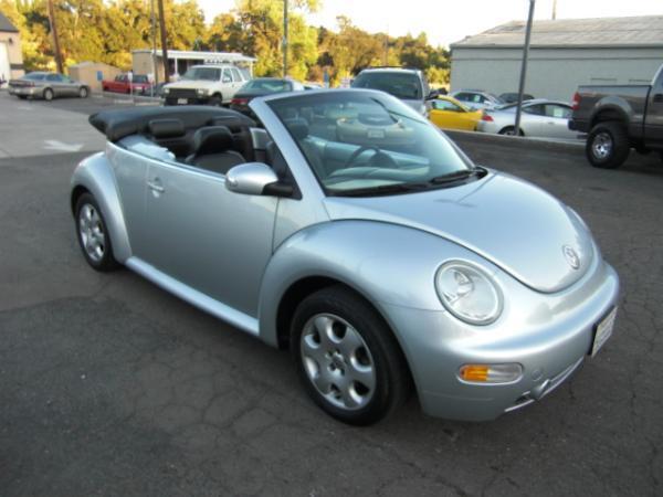 Volkswagen New Beetle 2003 photo 2