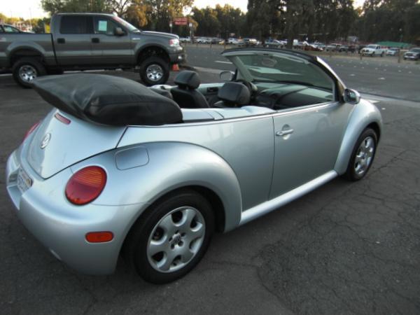 Volkswagen New Beetle 2003 photo 3