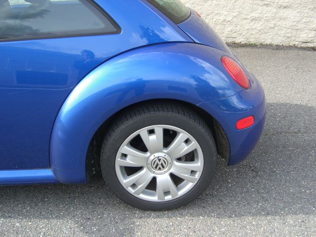 Volkswagen New Beetle 2003 photo 13