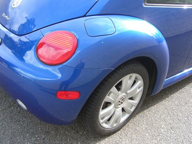 Volkswagen New Beetle 2003 photo 2