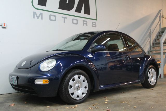 Volkswagen New Beetle 2003 photo 3