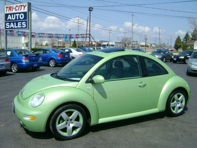 Volkswagen New Beetle 2003 photo 4