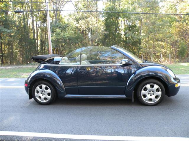 Volkswagen New Beetle 2003 photo 3