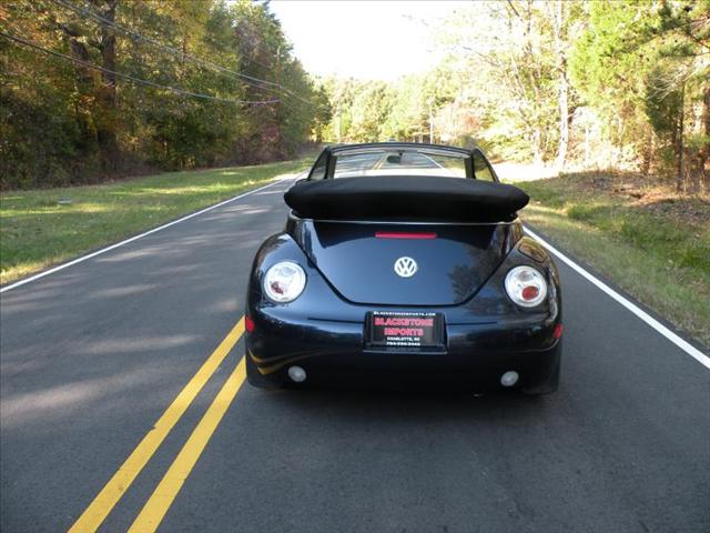 Volkswagen New Beetle 2003 photo 5