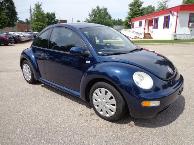 Volkswagen New Beetle 2003 photo 4