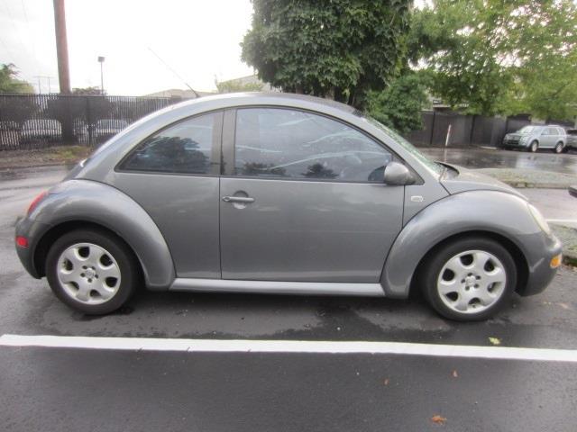 Volkswagen New Beetle 2003 photo 1