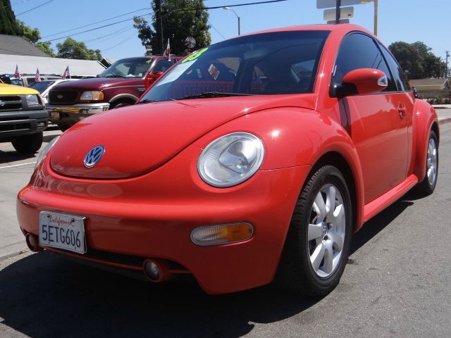 Volkswagen New Beetle 2003 photo 4