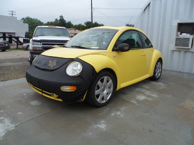 Volkswagen New Beetle 2003 photo 1