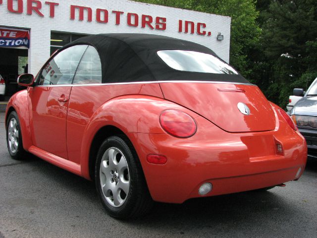 Volkswagen New Beetle 2003 photo 11