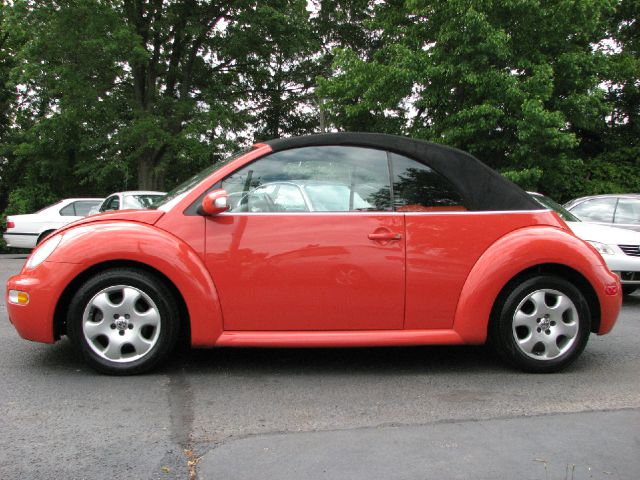 Volkswagen New Beetle 2003 photo 13