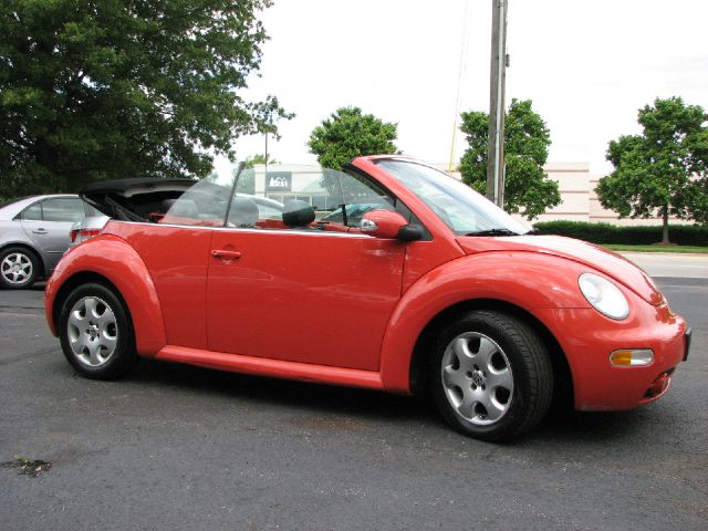 Volkswagen New Beetle 2003 photo 4