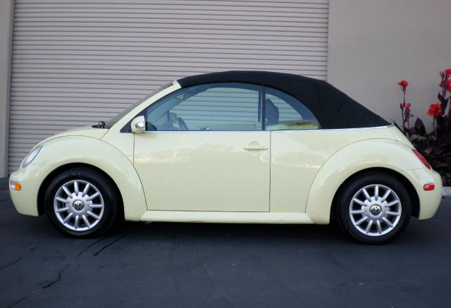 Volkswagen New Beetle 2004 photo 3